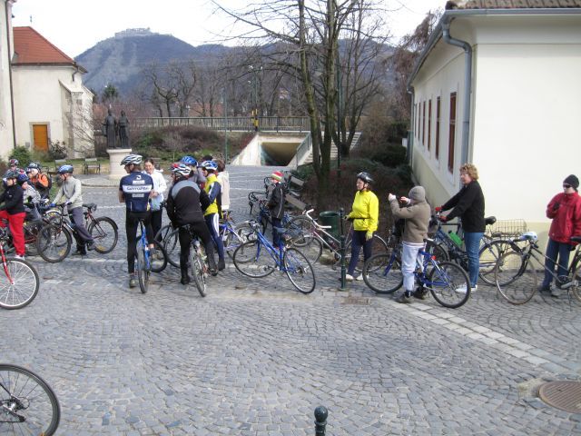 gathering2